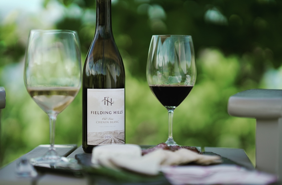 5 Noteworthy Lake Chelan Wineries by Tamara Belgard Noteworthy Wine Journal 